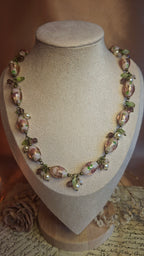 Schmuckset – Halskette, Armband & Ohrringe mit Lampwork-Rosen & Glasperlen