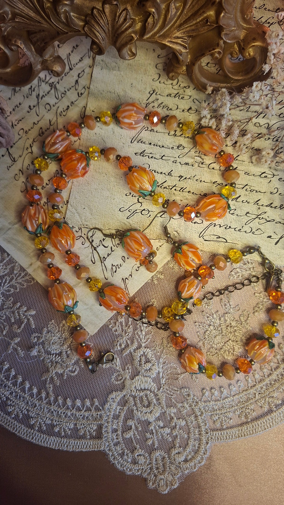 Schmuckset – Halskette, Armband & Ohrringe mit Lampwork-Blütenperlen